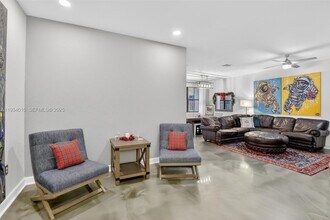 12140 Village Pl in Davie, FL - Building Photo - Building Photo