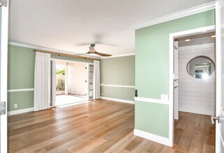 7 Sandbar Dr in Newport Beach, CA - Building Photo - Building Photo