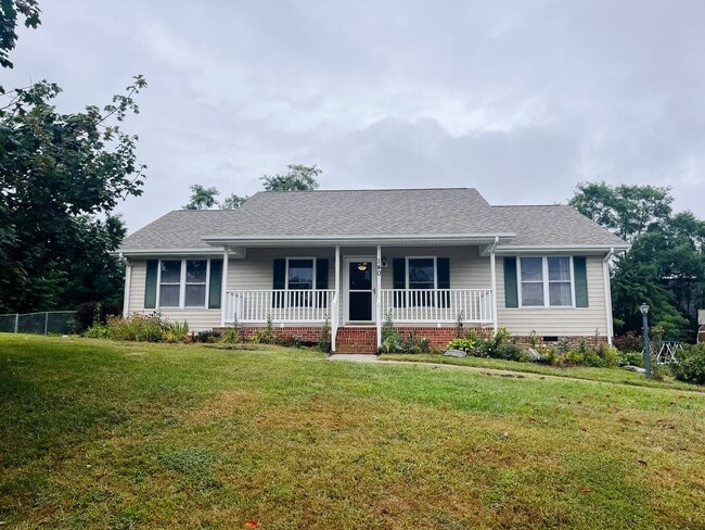 property at 140 Cullen Ct SE