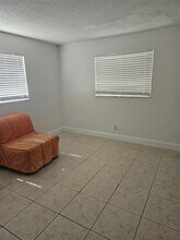 5890 NW 20th St in Lauderhill, FL - Building Photo - Building Photo