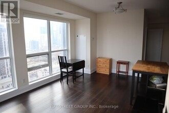 120-1120 Harrison Garden Blvd in Toronto, ON - Building Photo - Building Photo