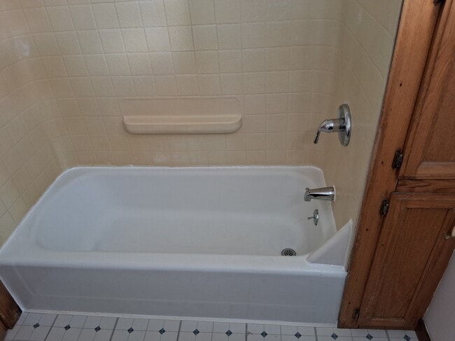 property at 2311 Hendricks St