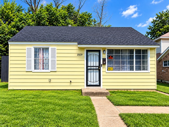 property at 1929 State St