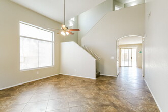 2437 W Running Deer Trail in Phoenix, AZ - Building Photo - Building Photo