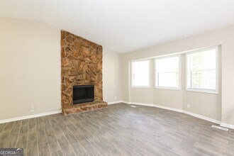 1576 Ember Cir SW in Snellville, GA - Building Photo - Building Photo