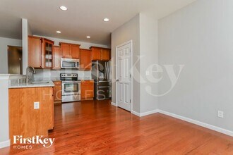 304 Country Trail Dr in O'Fallon, MO - Building Photo - Building Photo