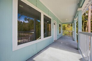 1915 Ross Ave in Cleveland, TX - Building Photo