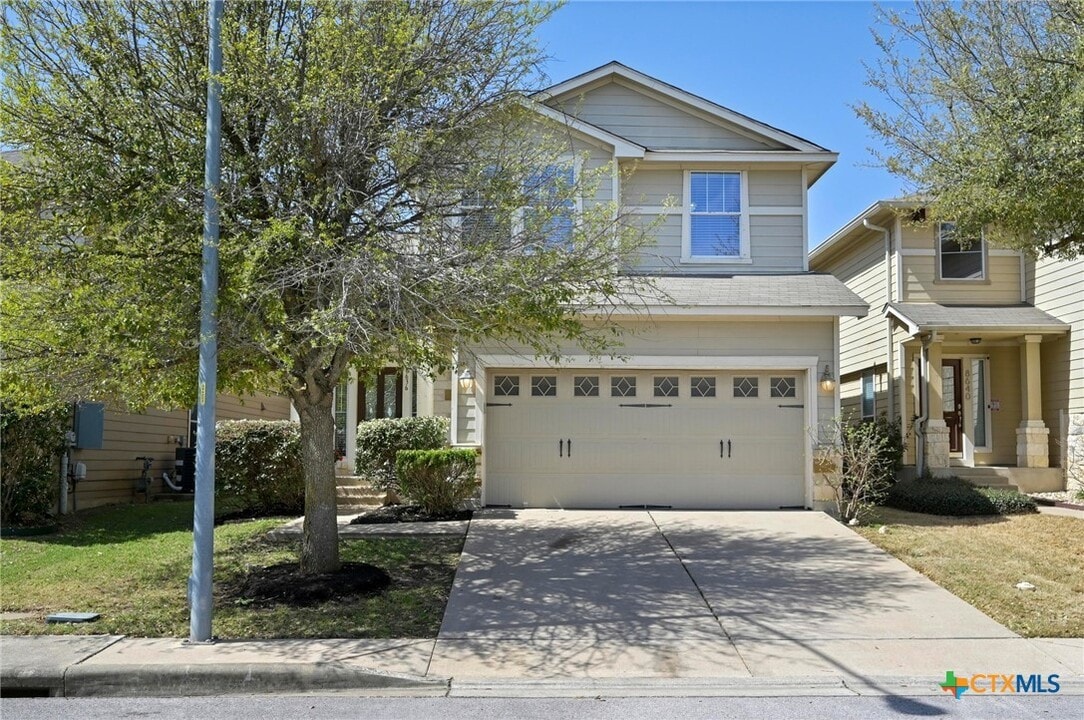 8636 Harrier Dr in Austin, TX - Building Photo