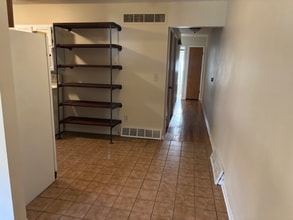 3600 Urbandale Ave in Des Moines, IA - Foto de edificio - Building Photo