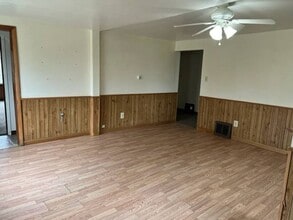 1105 W Vine St in Alliance, OH - Building Photo - Building Photo