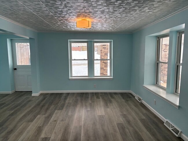 9446 E Springfield Rd in Seven Valleys, PA - Building Photo - Building Photo