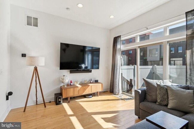 property at 1119 N Howard St