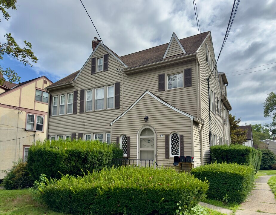 53 Treat Ave in Stamford, CT - Building Photo