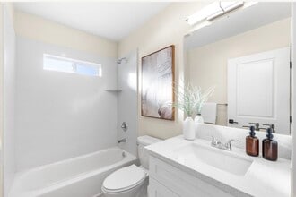 648 W Grand Ave in Pomona, CA - Building Photo - Building Photo