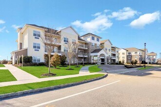 1 Meadows Ln in Yaphank, NY - Building Photo - Building Photo