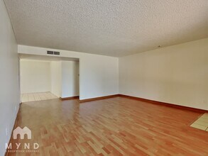 7555 W Devonshire Ave in Phoenix, AZ - Building Photo - Building Photo