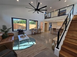 5305 Grover Ave in Austin, TX - Building Photo - Building Photo