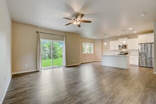 714 Bristol Bay, Unit 712 in Waunakee, WI - Building Photo