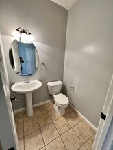 3235 N Memory St in Visalia, CA - Building Photo - Building Photo