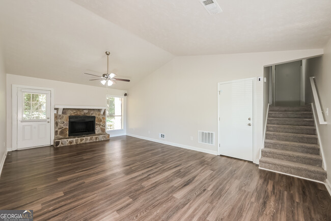 3417 Little Beth Ct in Decatur, GA - Building Photo - Building Photo