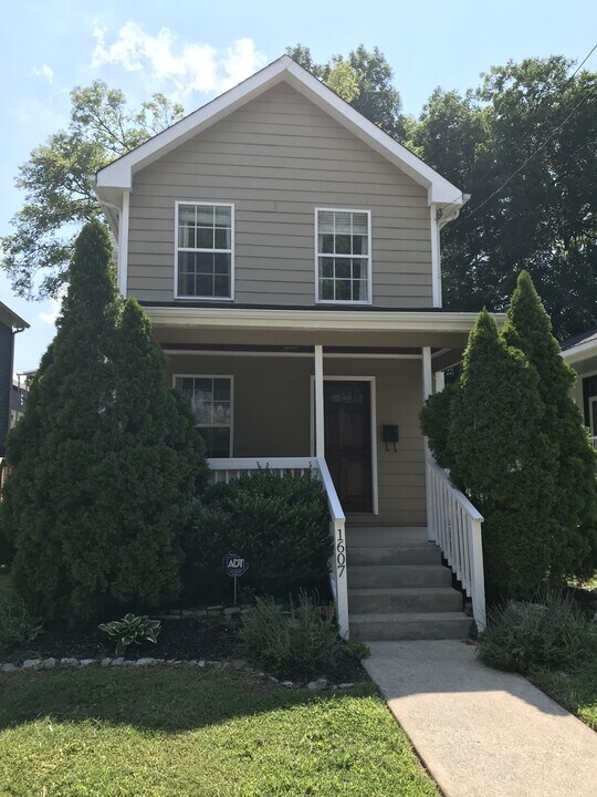 1607 5th Ave N in Nashville, TN - Building Photo
