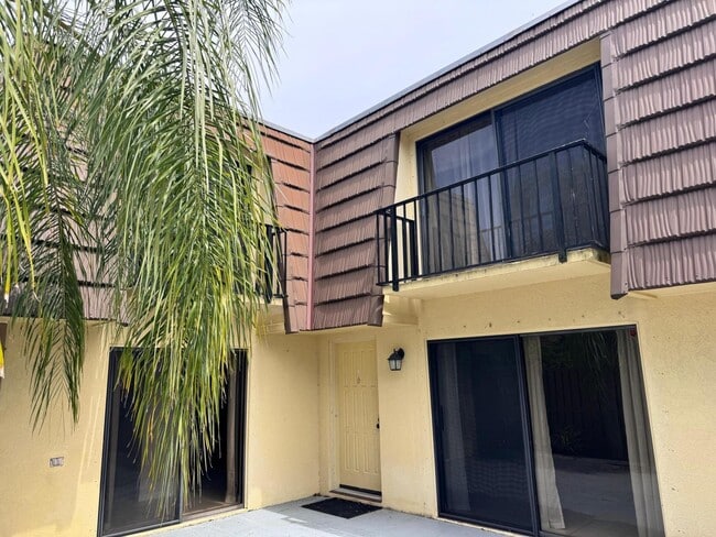 property at 904 9th Ct