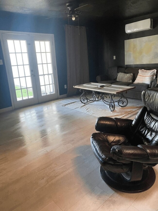 property at 6716 Jefferson Blvd