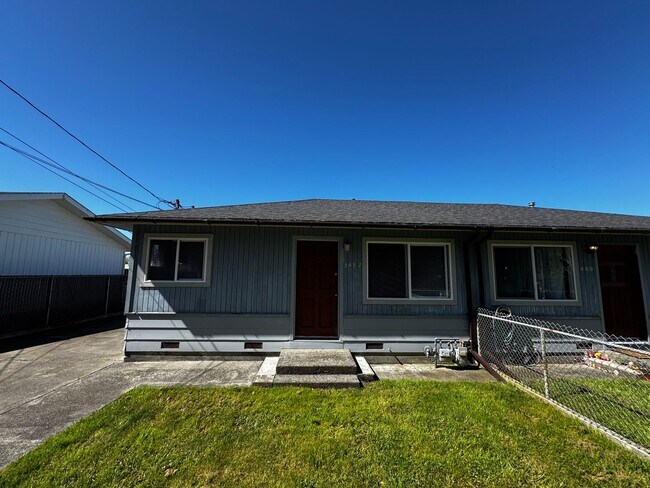 3480-3482 D St in Hydesville, CA - Building Photo - Building Photo