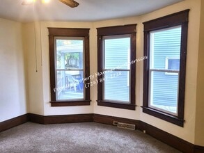 912 Morton St in New Castle, PA - Building Photo - Building Photo