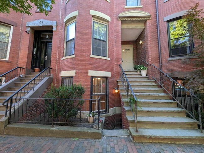 property at 11 Cazenove St