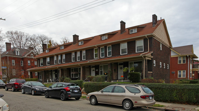 319-327 N Murtland St in Pittsburgh, PA - Building Photo - Building Photo