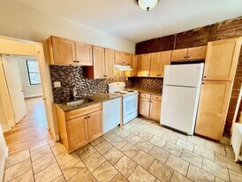 1407 Commonwealth Ave, Unit #1 in Boston, MA - Building Photo