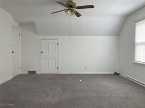 555 W Cambridge St in Alliance, OH - Building Photo - Building Photo