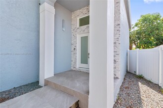 2811 River Run Terrace in Miramar, FL - Building Photo - Building Photo