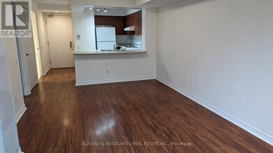 61 Town Centre Court in Toronto, ON - Building Photo - Building Photo