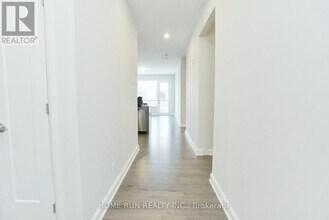 170-170 Boundstone Way in Ottawa, ON - Building Photo - Building Photo