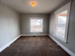 915 Norwich Ave SW in Grand Rapids, MI - Building Photo - Building Photo