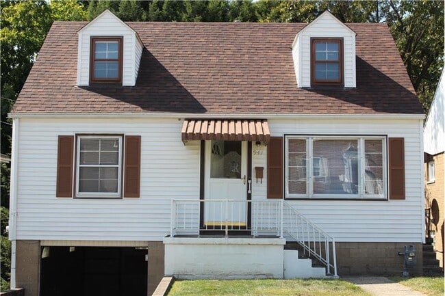 property at 941 Broadway Blvd