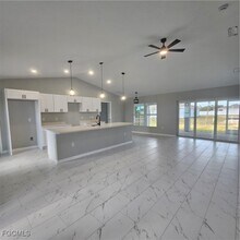 3610 NE 12th Ave in Cape Coral, FL - Building Photo - Building Photo