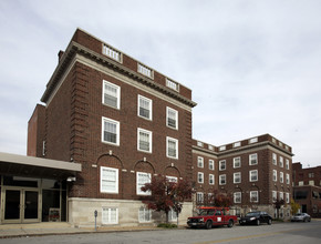 Phyllis Wheatley in St. Louis, MO - Foto de edificio - Building Photo