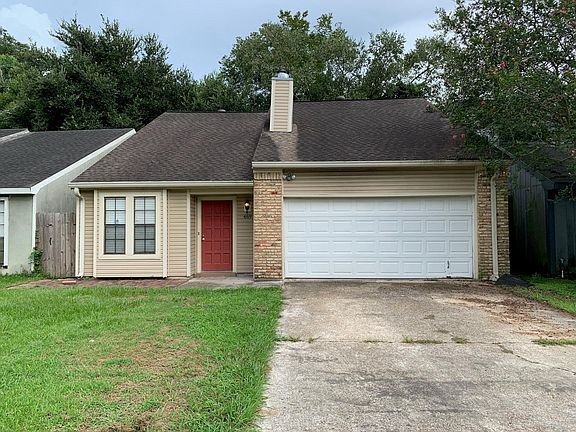 469 Highland Creek Pkwy in Baton Rouge, LA - Building Photo