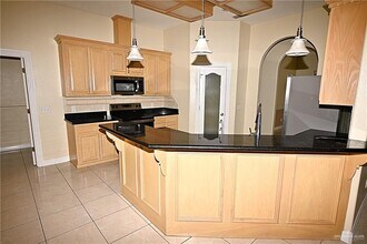 18 Knight Ave in Edinburg, TX - Building Photo - Building Photo