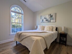 1717 W Lakewood Ave in Durham, NC - Building Photo