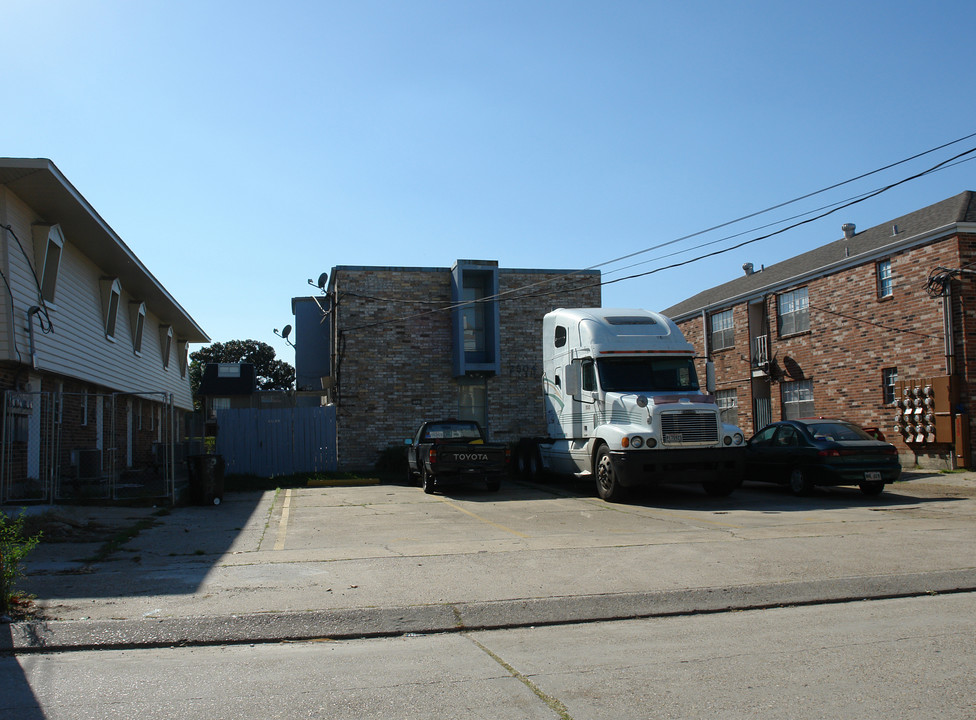 2504 Pasadena Ave in Metairie, LA - Building Photo