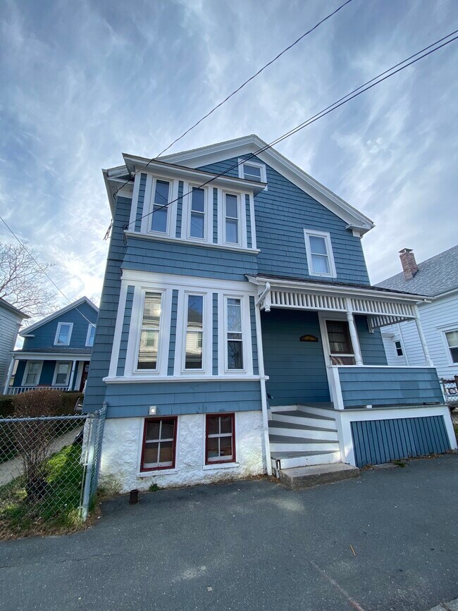 5 Green St Apartments and Nearby New Bedford Apartments For Rent New