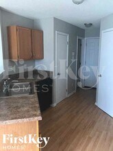 5251 Austral Dr in Indianapolis, IN - Building Photo - Building Photo