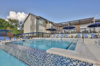 Meridian Park in Nashville, TN - Building Photo - Building Photo