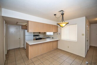 1252 S Sunset Dr in Yuma, AZ - Building Photo - Building Photo