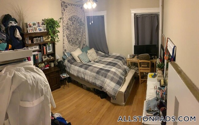 1189 Commonwealth Ave