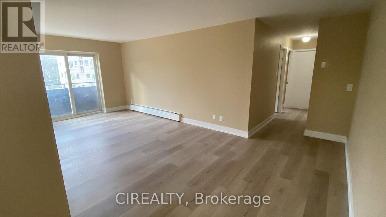 242 Avalon Pl in Kitchener, ON - Building Photo